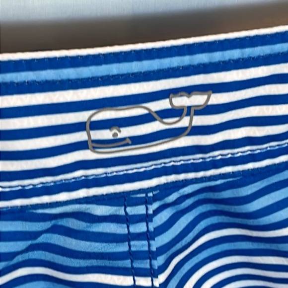 Vineyard Vines Boys Bathing Suit. Size XL - Picture 4 of 7